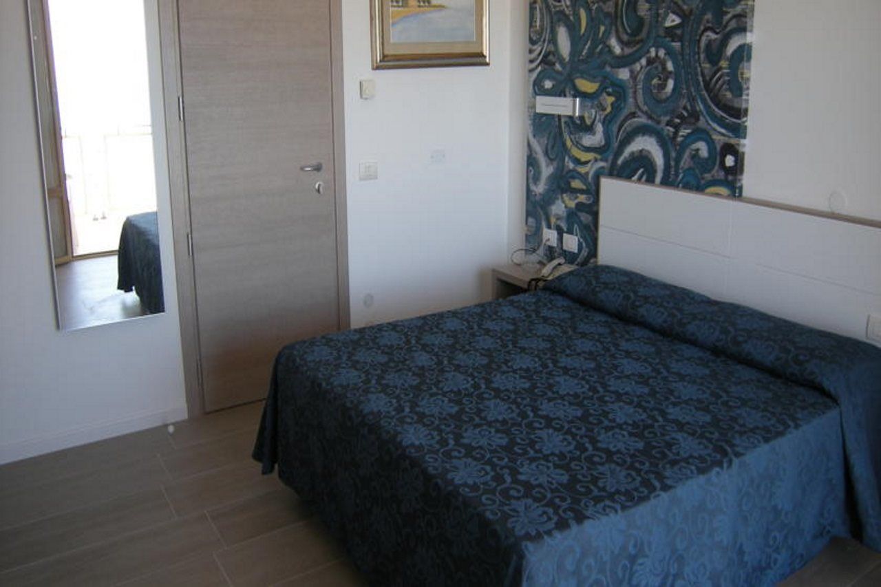 Hotel Imperial Palace Lido di Jesolo Exteriör bild